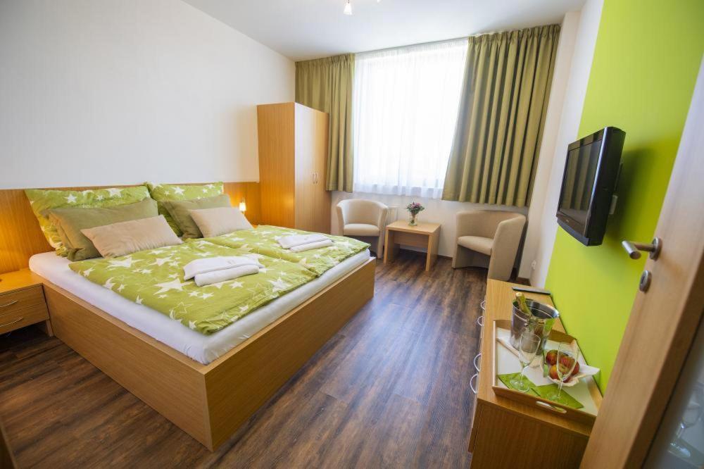Hotel Berounka Hrebecniky Exterior photo