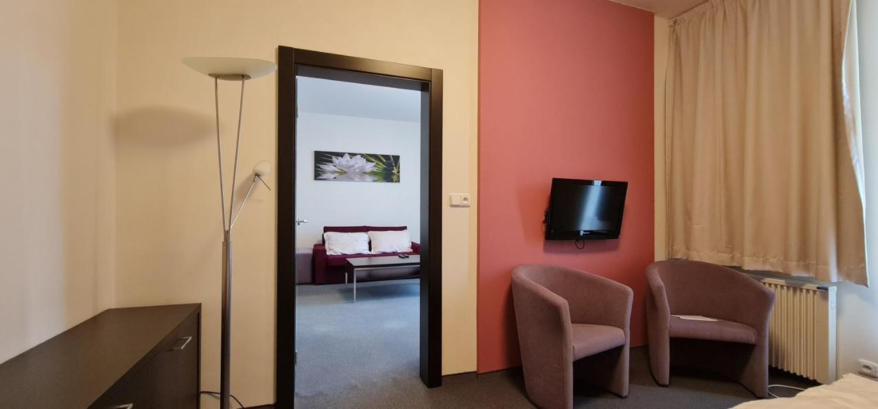 Hotel Berounka Hrebecniky Exterior photo